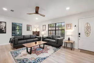 1300 Haskell St, Austin, TX 78702 - Photo 28