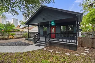 1300 Haskell St, Austin, TX 78702 - Photo 2