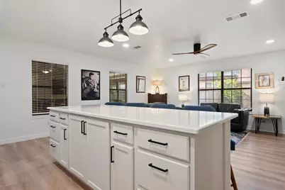 1300 Haskell Street, Austin, TX 78702 - Photo 24