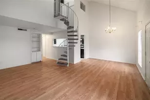2401 Leon St, Austin, TX 78705 - Photo 2