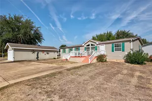 3351 Killingsworth Ln, Pflugerville, TX 78660 - Photo 2