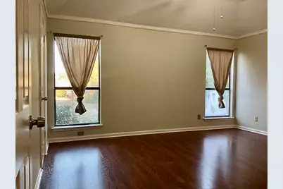 1003 Thousand Oaks Boulevard, Georgetown, TX 78628 - Photo 10