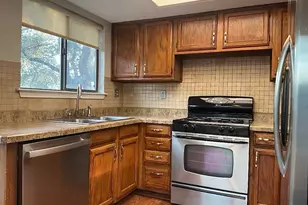 1003 Thousand Oaks Blvd, Georgetown, TX 78628 - Photo 8