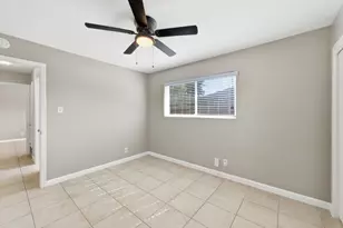 1308 E 52nd St, Austin, TX 78723 - Photo 20