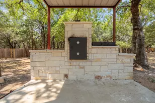 107 Hallie Ct, Georgetown, TX 78633 - Photo 32