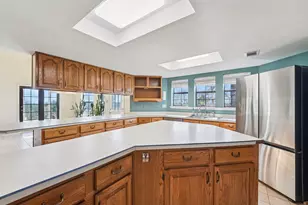 407 Country Ln, McDade, TX 78650 - Photo 6