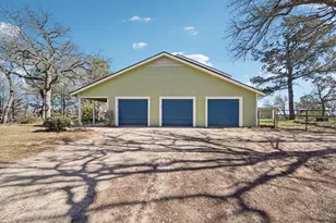 407 Country Ln, McDade, TX 78650 - Photo 30