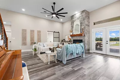 633 N Stovall Drive, Robinson, TX 76706 - Photo 8