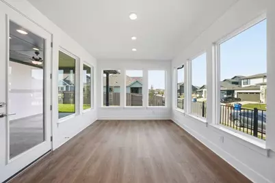 9500 Hamadryas Drive, Austin, TX 78744 - Photo 6