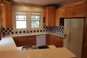 2826 Salado St, Austin, TX 78705 - Photo 12