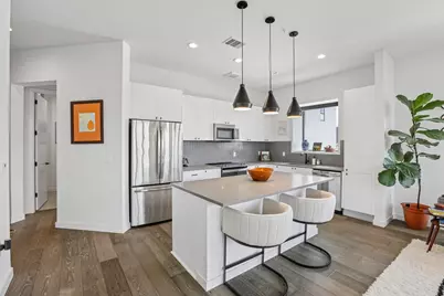 800 Embassy Drive #319, Austin, TX 78702 - Photo 4