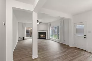 1406 Dapplegrey Ln, Austin, TX 78727 - Photo 12