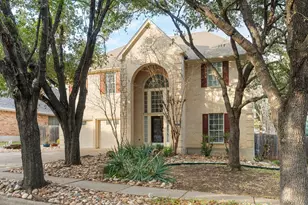 1406 Dapplegrey Ln, Austin, TX 78727 - Photo 2
