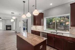 1406 Dapplegrey Ln, Austin, TX 78727 - Photo 6