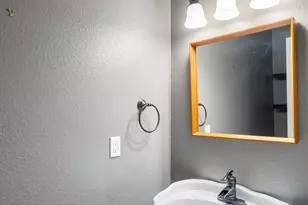 1406 Dapplegrey Ln, Austin, TX 78727 - Photo 14