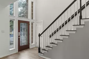 1406 Dapplegrey Ln, Austin, TX 78727 - Photo 4