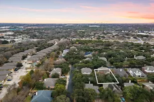 1406 Dapplegrey Ln, Austin, TX 78727 - Photo 36