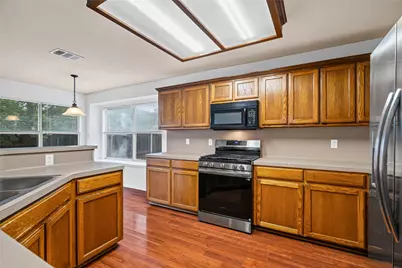 716 Meadow View Drive, Leander, TX 78641 - Photo 8