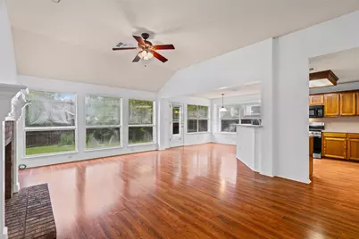 716 Meadow View Drive, Leander, TX 78641 - Photo 6