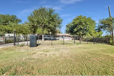 206 Circle Drive, Buda, TX 78610 - Photo 2