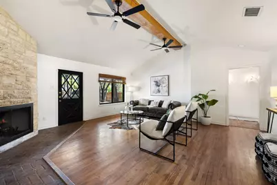 2008 Matthews Lane, Austin, TX 78745 - Photo 10