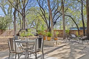 2008 Matthews Ln, Austin, TX 78745 - Photo 32