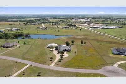 619 Heritage Cove, Hutto, TX 78634 - Photo 2