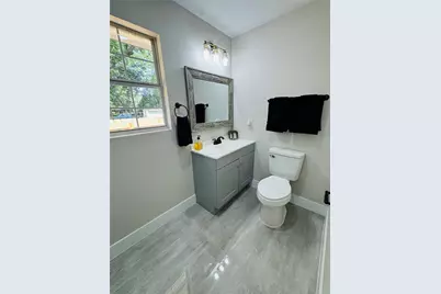 617 Persimmon Street, Lockhart, TX 78644 - Photo 14