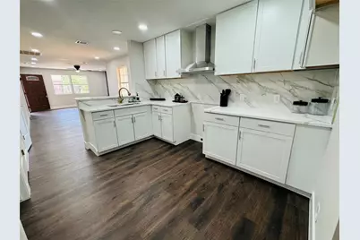 617 Persimmon Street, Lockhart, TX 78644 - Photo 8
