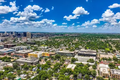 1409 E Cesar Chavez Boulevard, Austin, TX 78702 - Photo 8