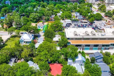 1409 E Cesar Chavez Boulevard, Austin, TX 78702 - Photo 4