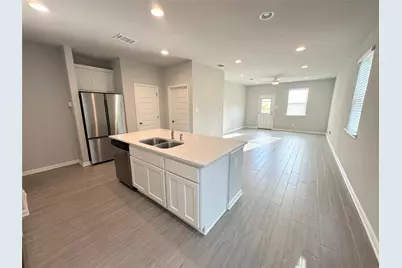 243 Kellys Heroes Way, Jarrell, TX 76537 - Photo 2