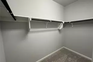 243 Kellys Heroes Wy, Jarrell, TX 76537 - Photo 12