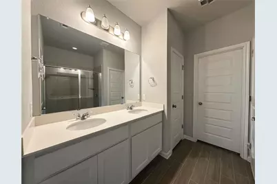 243 Kellys Heroes Way, Jarrell, TX 76537 - Photo 10