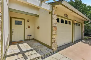 1204 Glen Cove, Round Rock, TX 78681 - Photo 2