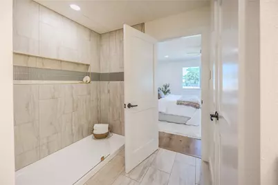 9911 Woodshire Drive, Austin, TX 78748 - Photo 14