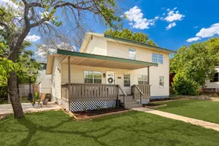 11004 Elm St, Jonestown, TX 78645 - Photo 2