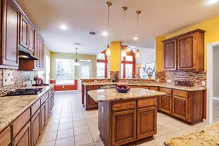 2412 Arbor Dr, Round Rock, TX 78681 - Photo 6