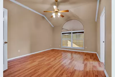 1901 Dapplegrey Lane, Austin, TX 78727 - Photo 10