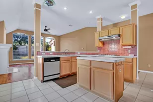 1901 Dapplegrey Ln, Austin, TX 78727 - Photo 20