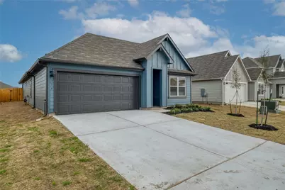 314 North Richland Drive, Lockhart, TX 78644 - Photo 2