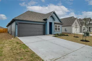 314 N Richland Dr, Lockhart, TX 78644 - Photo 2