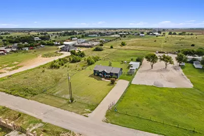 150 Evangeline Lane, Hutto, TX 78634 - Photo 1