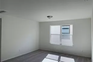 6417 Wagon Spring St, Del Valle, TX 78617 - Photo 8