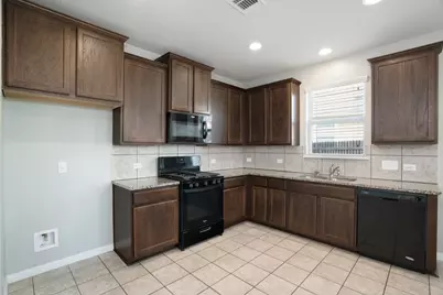 156 Triumph Road, Buda, TX 78610 - Photo 8