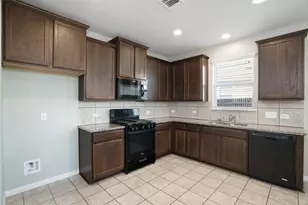 156 Triumph Rd, Buda, TX 78610 - Photo 8