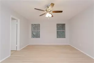 13207 Vendrell Dr, Austin, TX 78729 - Photo 10