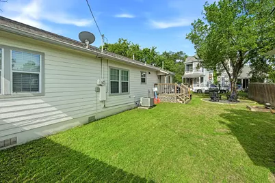 1104 W 7th Street, Taylor, TX 76574 - Photo 14