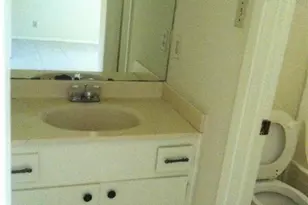 619 W 37th St, Austin, TX 78705 - Photo 6