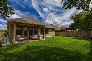 146 Red Granite Dr, Dripping Springs, TX 78620 - Photo 14